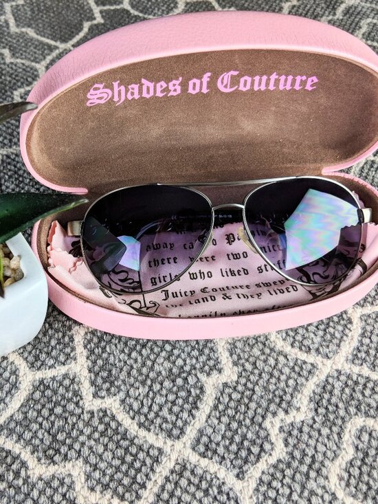 *JUICY COUTURE Aviator Sunglasses
